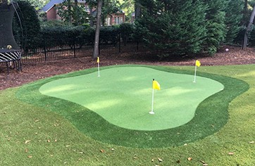 XGrass modular putting green kit - Outdoor putting green DIY ideas